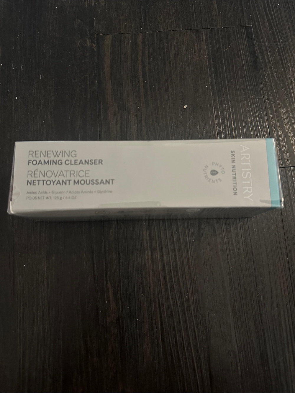 artis Renewing Foaming Cleanser — White & Light Blue